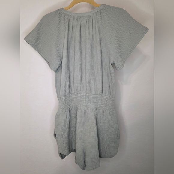 Marine Layer “Sydney” Romper • Size L • Sage-Green Gauzy Cotton - Picture 3 of 10